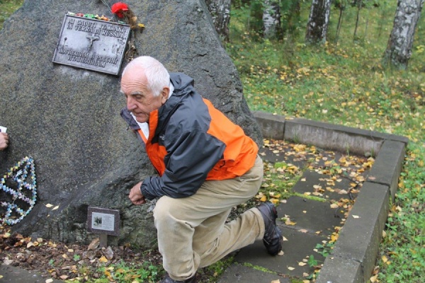Родственники итальянского военнопленного, похороненного в Басьяновке, приехали на Урал почтить память своего деда - Фото 1