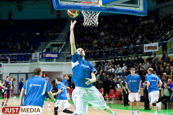 Баскетболисты «Урала» одержали первую победу на сборах и испытали нового легионера - Фото 1