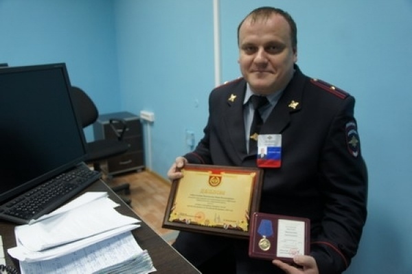 Полицейский из Нижнего Тагила за спасение двух детей удостоился звания «Лучший по профессии» - Фото 1