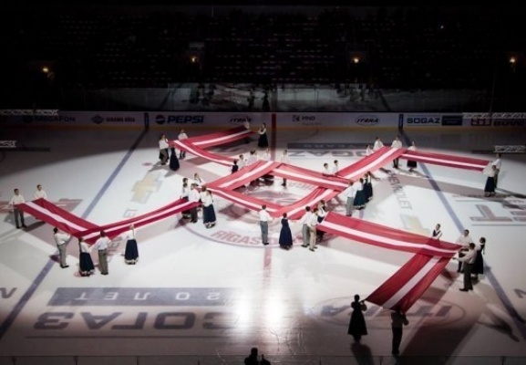 КХЛ выступила с официальным обращением по поводу свастики на латышском льду - Фото 1