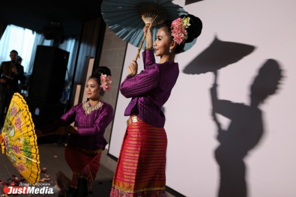 Тридцать уральских дизайнеров предложат новую коллекцию одежды для Таиланда - Фото 1