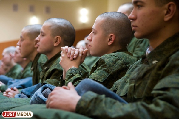 Уральских военнослужащих обогатят …духовно - Фото 1