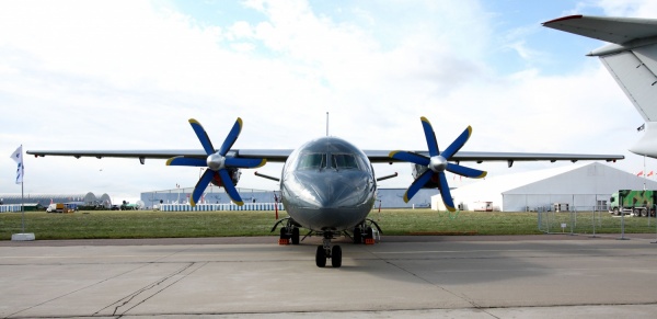 Авиаполк «Кольцово» переходит на новые самолеты Ан-140-100 - Фото 1