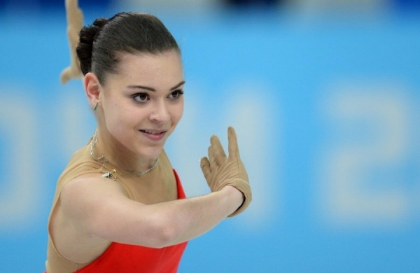 Российская фигуристка Аделина Сотникова выиграла золотую медаль Олимпиады - Фото 1
