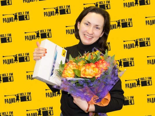Жительница Екатеринбурга поймала на слове радиостанцию и выиграла iPad - Фото 1