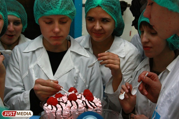 Уральские жители кормят детей фальшивым мороженым, не подозревая, что продукт ненастоящий - Фото 1