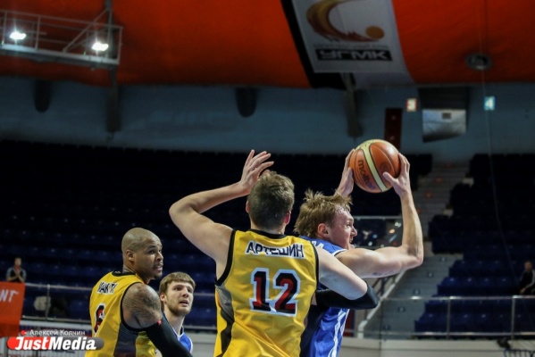 Баскетболисты «Урала», выбыв из погони за медалями, начали борьбу за пятое место - Фото 1