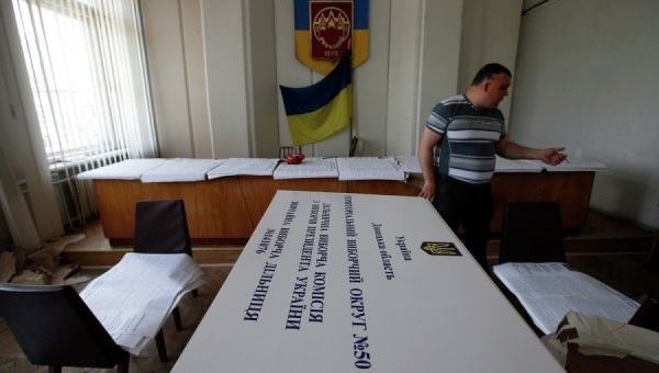 У юго-востока Украины нет явного кандидата на выборы. - Фото 1