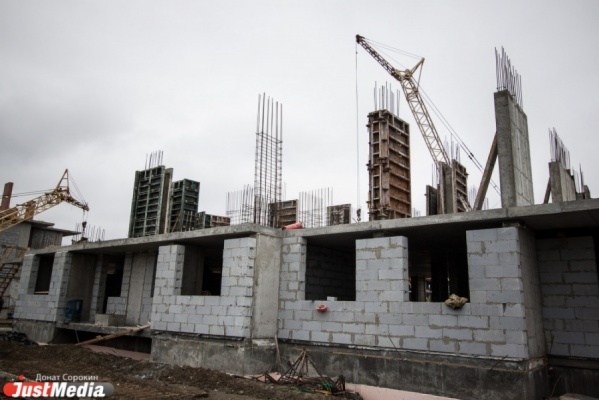 Жильцы домов на Индустрии намерены засудить строителей двух многоэтажек - Фото 1