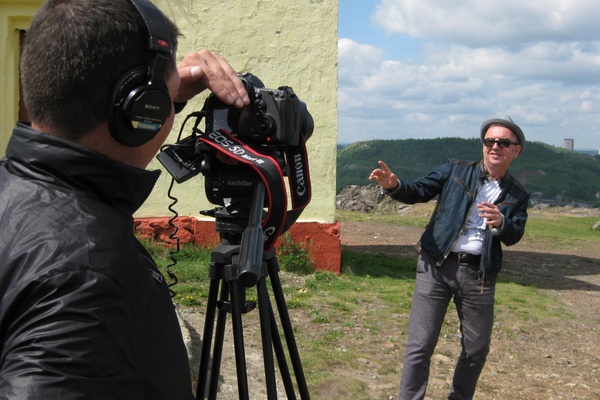 Владимир Шахрин с экрана телевизора будет агитировать свердловчан путешествовать по родному краю. ФОТО - Фото 1