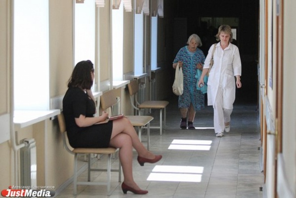 В екатеринбургских поликлиниках расскажут о страшной болезни людей пожилого возраста  - Фото 1