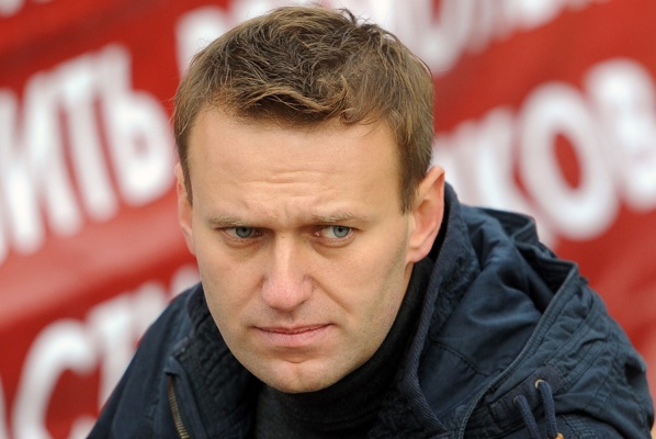Facebook и Twitter отказываются блокировать странички сторонников Алексея Навального - Фото 1
