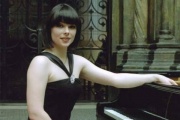 Одна из ярких звезд нового поколения российских музыкантов Екатерина Мечетина выступит в Детской филармонии
