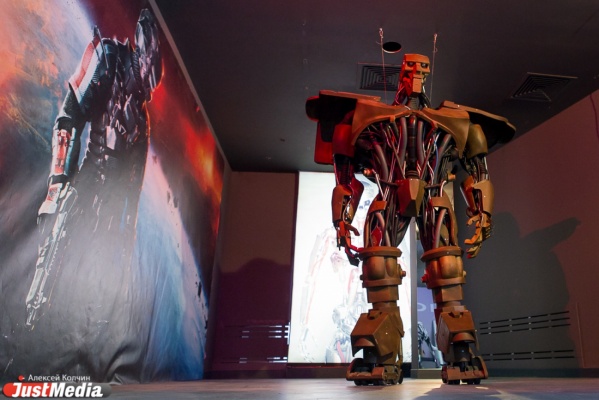 В Екатеринбург привезли роботов, которые прославились в голливудских блокбастерах - Фото 1