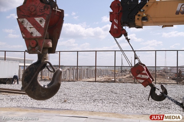 Вынос грязи со стройплощадки обошелся екатеринбургской строительной компании в 200 тысяч рублей - Фото 1