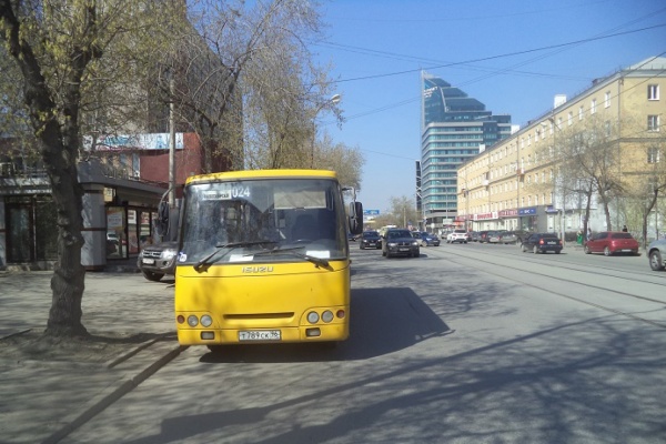 Екатеринбурженка попала в больницу, проехав в коммерческом автобусе - Фото 1