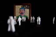 Екатеринбургский художник открывает галерею, созданную из найденного на ЖБИ короба