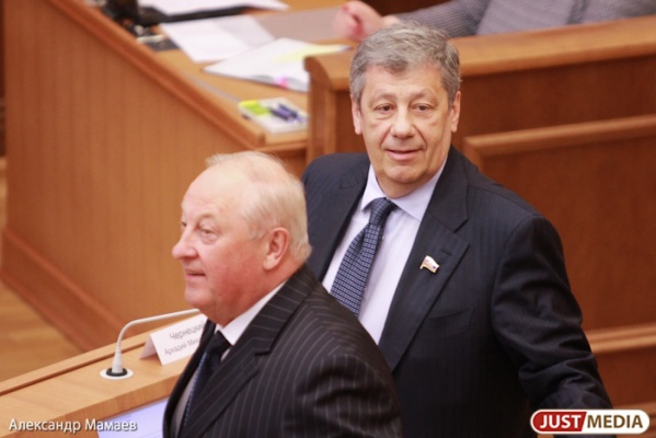Россель и Чернецкий существенно укрепили свои позиции в рейтинге сенаторов Совета Федерации - Фото 1