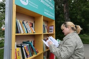 В Екатеринбурге открылись уличные библиотеки
