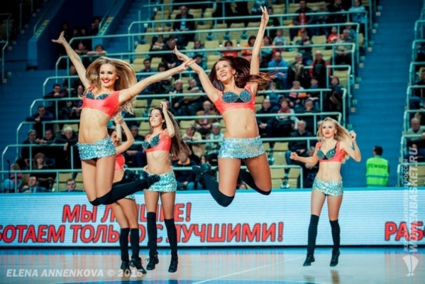 Баскетбольный клуб УГМК ищет самых красивых танцовщиц в группу поддержки Funny Foxes  - Фото 1