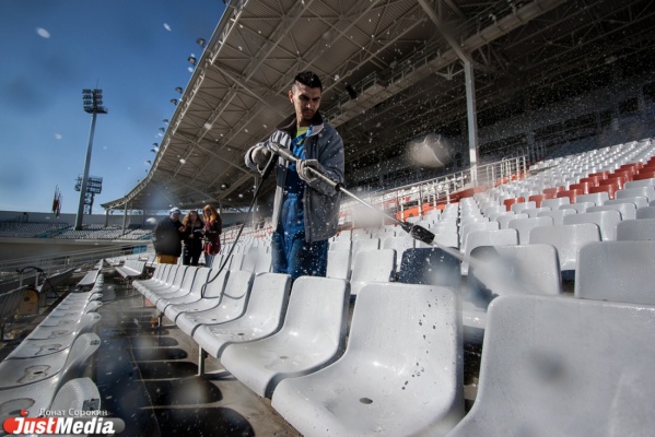 Свердловские болельщики не верят, что Куйвашев сможет провести ЧМ-2018 - Фото 1