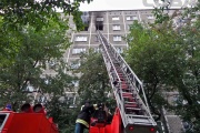Соседи сгоревшей квартиры на Викулова: «Все это случилось сегодня, но первые обращения в органы были за несколько лет до огня»