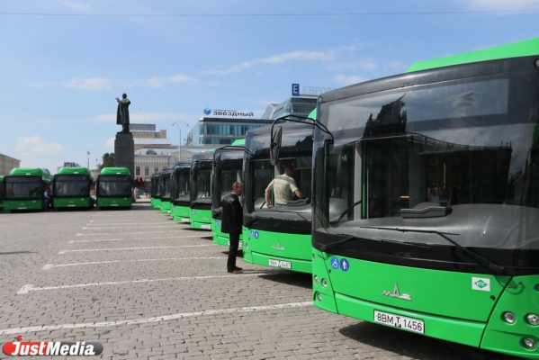 Еще девять! Новенькие белорусские автобусы продолжают прибывать в Екатеринбург - Фото 1