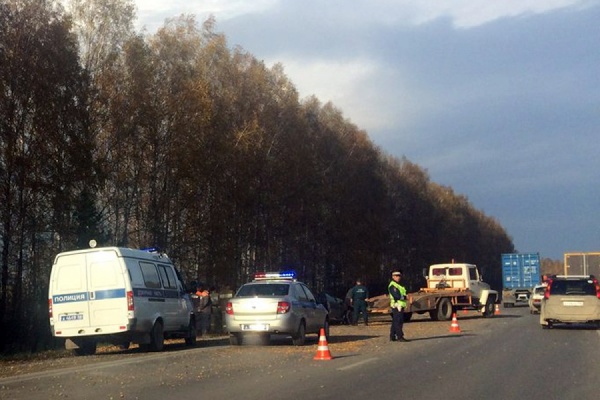 На Полевском тракте в ДТП погибли два человека. ФОТО - Фото 1