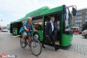 Екатеринбуржцев стали обслуживать еще 30 новых низкопольных автобусов
