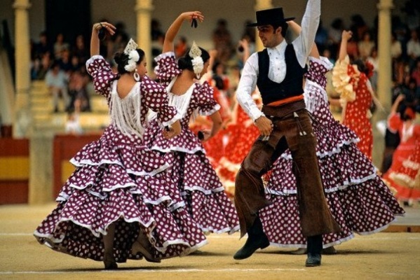 Екатеринбуржцы исполнят на морозе горячий испанский танец - Фото 1