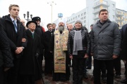 Екатеринбуржцы отметили День народного единства песнями на площади Труда и крестным ходом