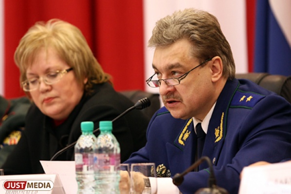 Замгенпрокурора Пономарев допросил помощника Кинева - Фото 1