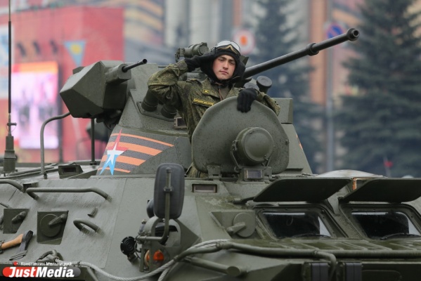 Министр обороны Шойгу отправит на Урал танк - Фото 1