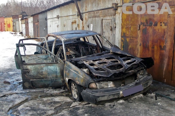 На улице Волховской сгорел автомобиль Daewoo Nexia - Фото 1