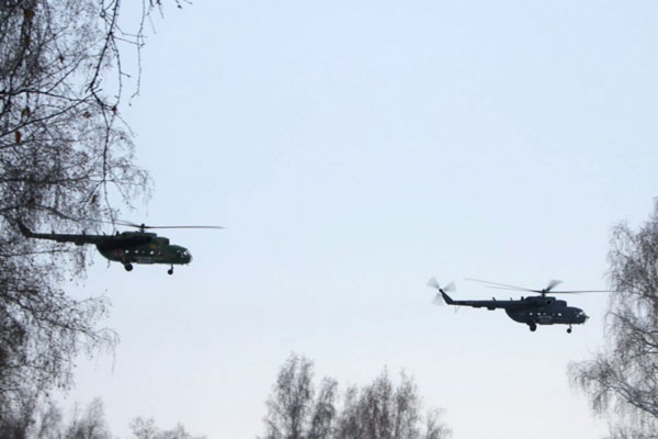 Военные летчики и спасатели заняли позиции по траектории старта «Союза ТМА-19М» - Фото 1