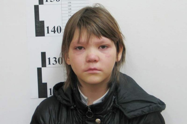 Тринадцатилетнюю школьницу из Новоуральска ищут в Екатеринбурге - Фото 1