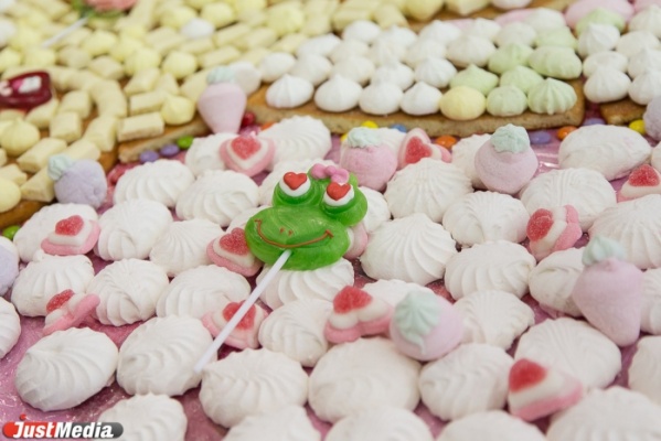Кондитеры создадут гигантскую картину из российских сладостей - Фото 1