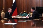 Герои «фотошопа» Куйвашев и Сечин предстали перед Путиным