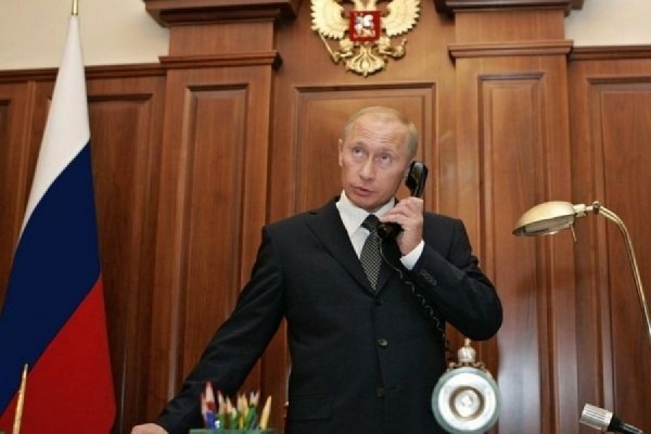 Путин и Порошенко повели телефонные переговоры