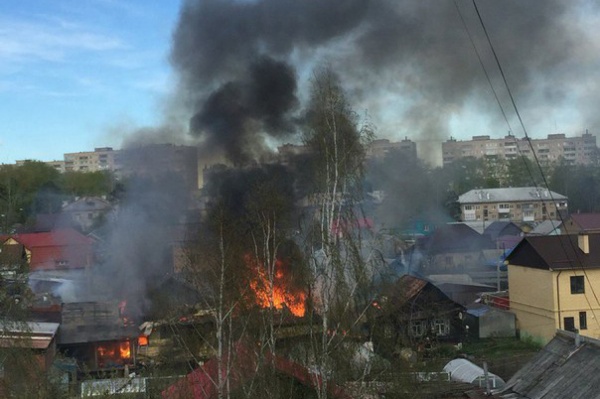  На Вторчермете едва не сгорел дом престарелых. Эвакуированы 34 человека. ФОТО - Фото 1