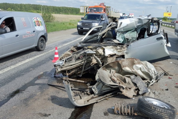 В ДТП на Тюменском тракте пострадал водитель ВАЗ-2112 - Фото 1