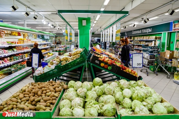 Уральцы продолжают экономить на продуктах. Средний чек за май подешевел на 20 рублей - Фото 1