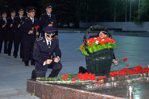 «Завтра была война». Сотрудники и ветераны МВД почтили память погибших на фронтах Великой Отечественной - Фото 1