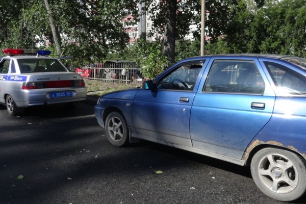 На улице Начдива Васильева под колеса автомобиля попал 11-летний мальчик - Фото 1