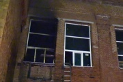 Ночью на заводе РТИ горели доски и опилки. Пожар тушили 19 машин. ФОТО