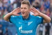 Уральский футболист Олег Шатов признался, что не ждет перехода в большой клуб