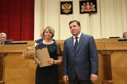 Свердловским учителям пообещали сократить объемы бумажной отчетности