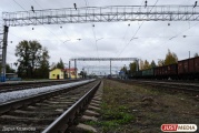 Двое мужчина попали под поезда на Свердловской железной дороге