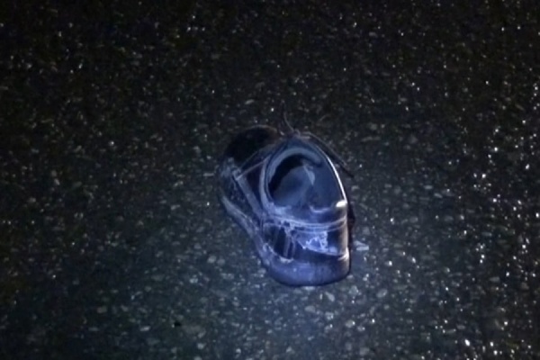 В Серове автомобиль на темной дороге насмерть сбил пешехода - Фото 1