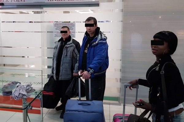 «Ночная бабочка» из Нигерии и два строителя из Молдовы принудительно покинули Екатеринбург - Фото 1